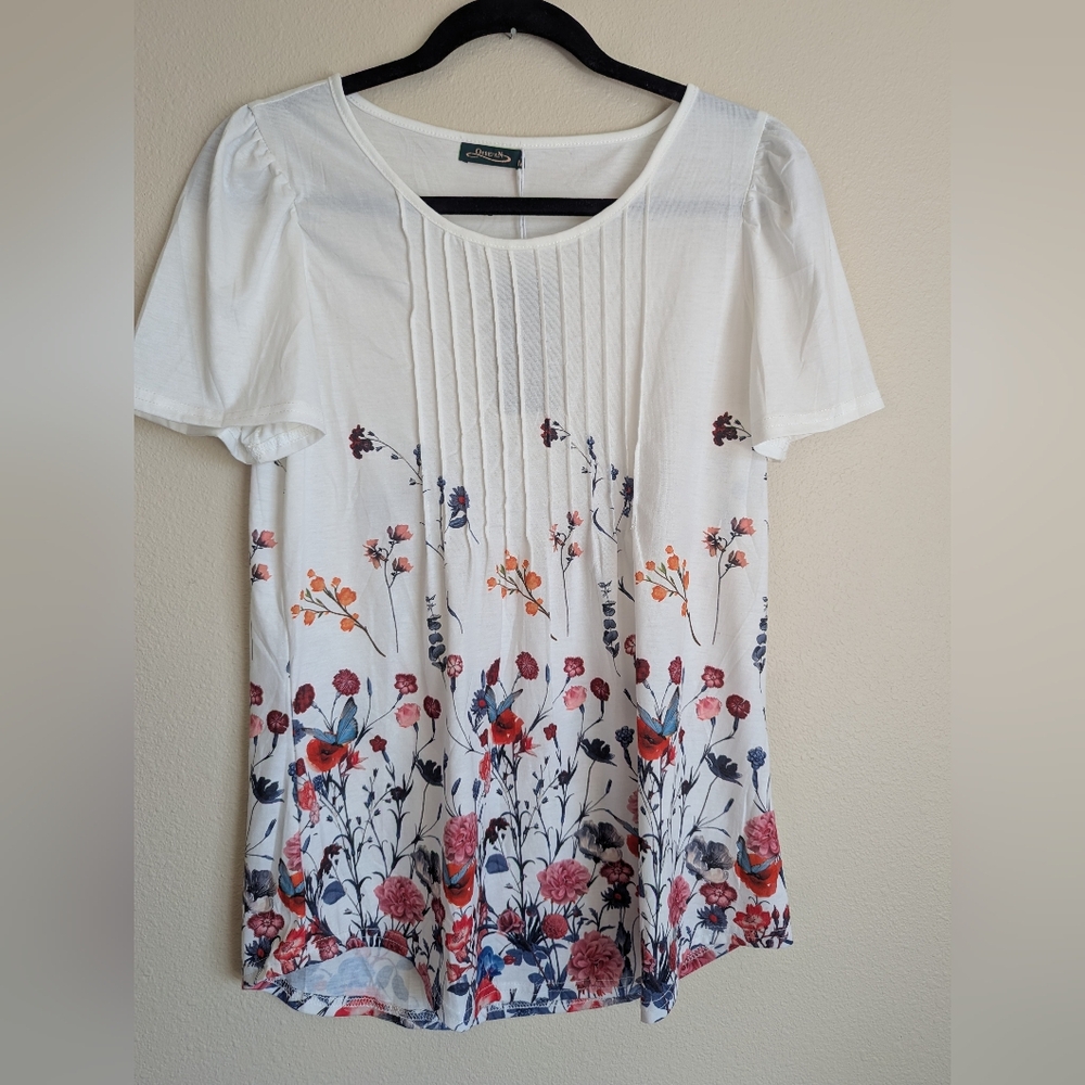 NWT Ofeefan White Blouse with Multicolor Floral Design Size M